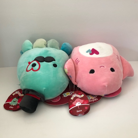 Squishmallows Valentine's Day EIKO Octopus & SAXA Stingray 8" Plush (Set of 2) - Picture 6 of 10